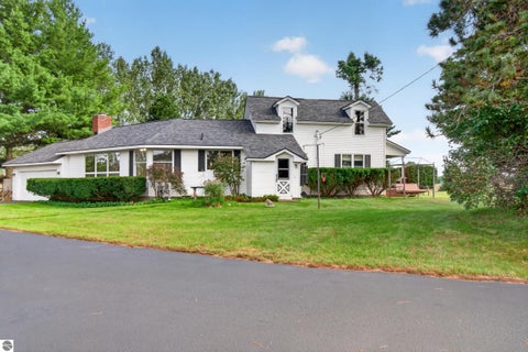 Tiny photo for 425 Garfield Road, S RD, Traverse City, MI 49686 (MLS # 1949519)