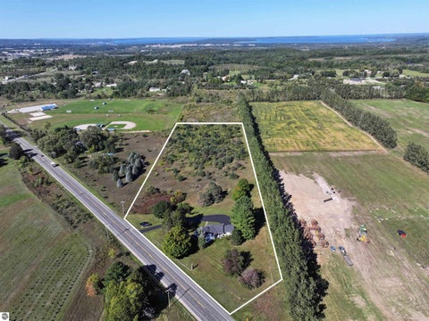 Tiny photo for 425 Garfield Road, S RD, Traverse City, MI 49686 (MLS # 1949519)