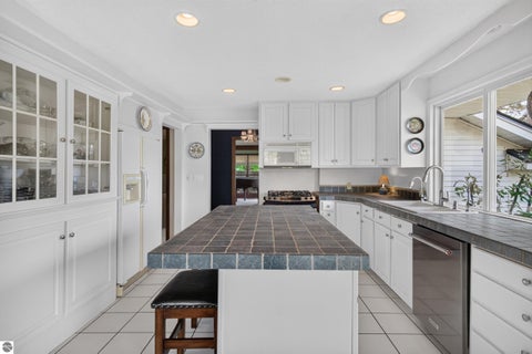 Tiny photo for 425 Garfield Road, S RD, Traverse City, MI 49686 (MLS # 1949519)