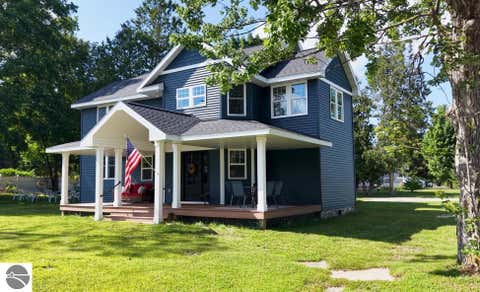 Photo of 302 W Dresden Street, Kalkaska, MI 49646 (MLS # 1948751)
