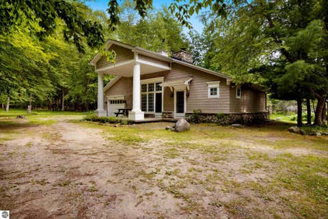 Tiny photo for 81438131 Drake Lane, Williamsburg, MI 49690 (MLS # 1947939)