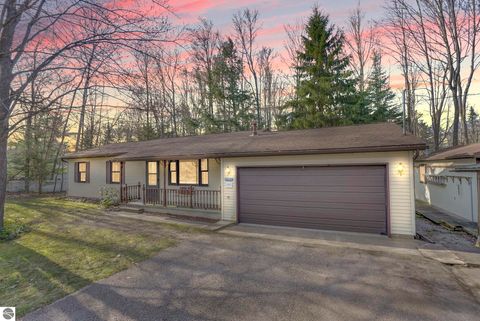 Tiny photo for 143 Arbutus Avenue, Cadillac, MI 49601 (MLS # 1944222)