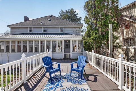 Tiny photo for 804 Woodworth Avenue, Alma, MI 48801 (MLS # 1943786)