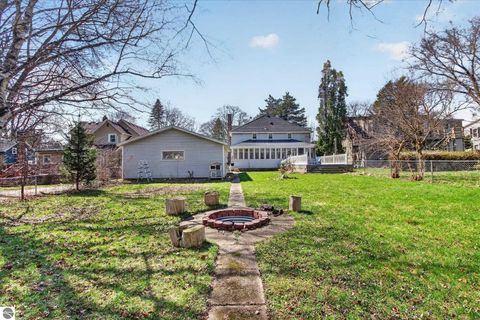 Tiny photo for 804 Woodworth Avenue, Alma, MI 48801 (MLS # 1943786)