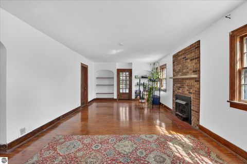 Tiny photo for 804 Woodworth Avenue, Alma, MI 48801 (MLS # 1943786)