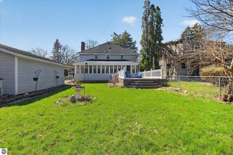 Tiny photo for 804 Woodworth Avenue, Alma, MI 48801 (MLS # 1943786)