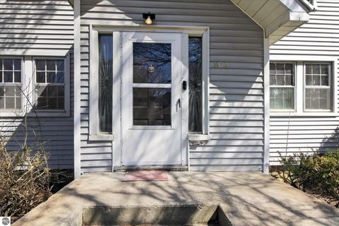 Tiny photo for 804 Woodworth Avenue, Alma, MI 48801 (MLS # 1943786)