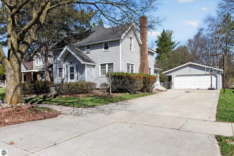 Tiny photo for 804 Woodworth Avenue, Alma, MI 48801 (MLS # 1943786)