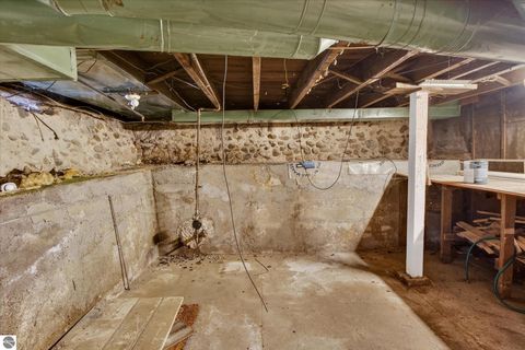 Tiny photo for 804 Woodworth Avenue, Alma, MI 48801 (MLS # 1943786)