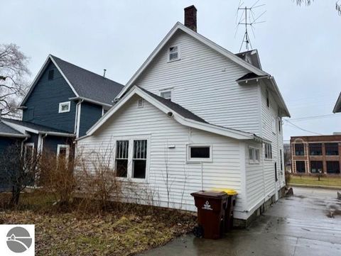 Tiny photo for 615 Wright Avenue, Alma, MI 48801 (MLS # 1942880)