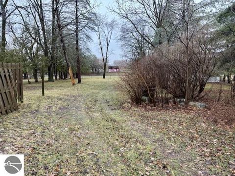 Tiny photo for 615 Wright Avenue, Alma, MI 48801 (MLS # 1942880)