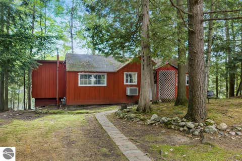 Tiny photo for 4323 Balsam Circle, Traverse City, MI 49696 (MLS # 1947192)