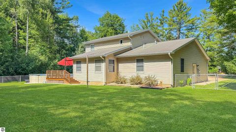Tiny photo for 402 Indiana Avenue, Cadillac, MI 49601 (MLS # 1947776)