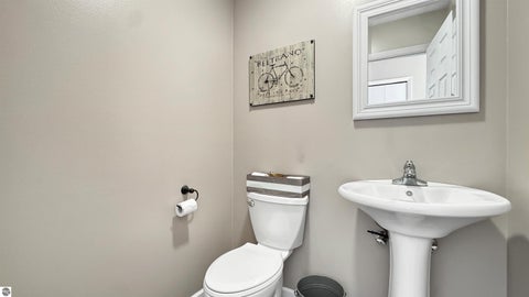 Tiny photo for 402 Indiana Avenue, Cadillac, MI 49601 (MLS # 1947776)