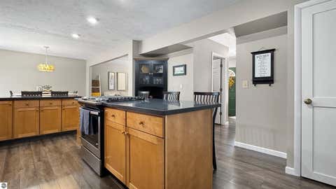 Tiny photo for 402 Indiana Avenue, Cadillac, MI 49601 (MLS # 1947776)