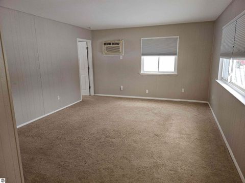 Tiny photo for 1606 Fessenden Avenue, Mt Pleasant, MI 48858 (MLS # 1942952)