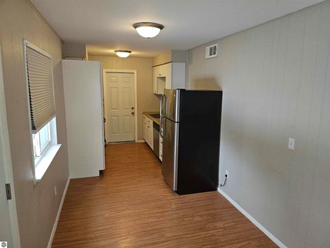 Tiny photo for 1606 Fessenden Avenue, Mt Pleasant, MI 48858 (MLS # 1942952)