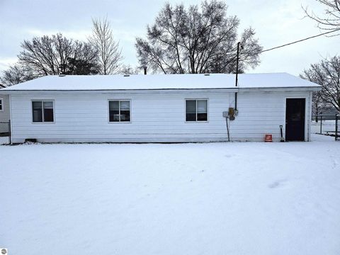 Tiny photo for 1606 Fessenden Avenue, Mt Pleasant, MI 48858 (MLS # 1942952)