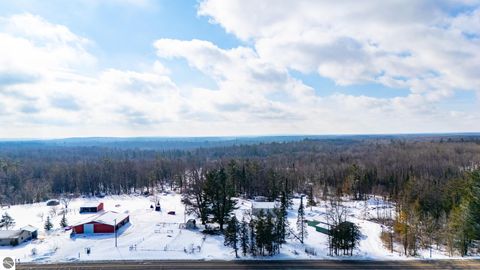 Tiny photo for 3108 S Loxley Road, Houghton Lake, MI 48629 (MLS # 1943118)