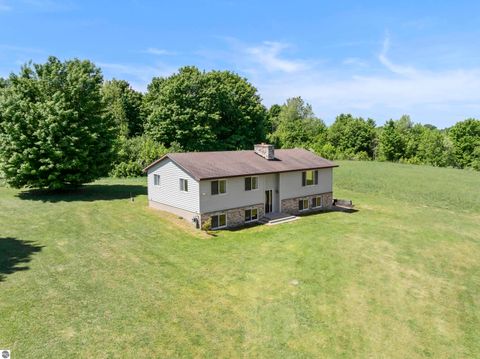 Tiny photo for 4848 Benzie Highway, Benzonia, MI 49616 (MLS # 1946188)