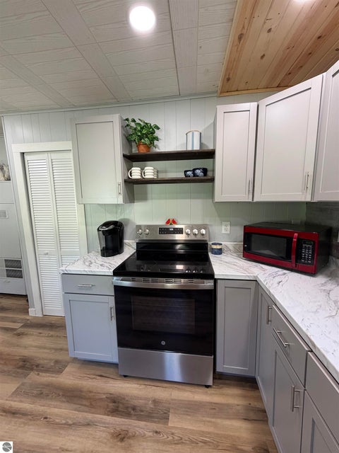 Tiny photo for 508 Shore View Drive, Houghton Lake, MI 48629 (MLS # 1947212)