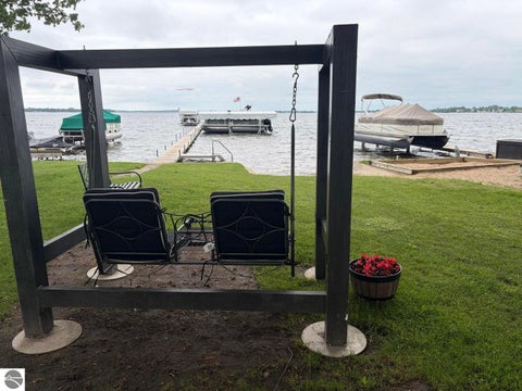 Tiny photo for 508 Shore View Drive, Houghton Lake, MI 48629 (MLS # 1947212)