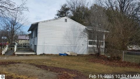 Tiny photo for 206 Williamette Avenue, Alma, MI 48801 (MLS # 1942832)