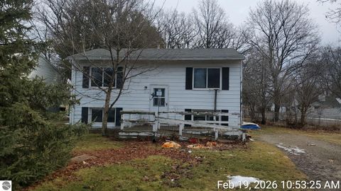Tiny photo for 206 Williamette Avenue, Alma, MI 48801 (MLS # 1942832)