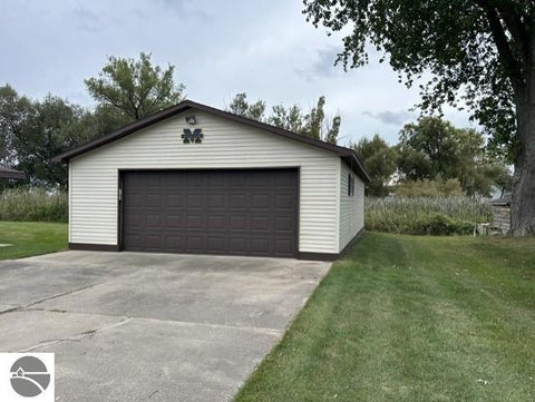 Tiny photo for 2058 Parkside ST, East Tawas, MI 48730 (MLS # 1950742)