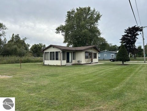Tiny photo for 2058 Parkside ST, East Tawas, MI 48730 (MLS # 1950742)