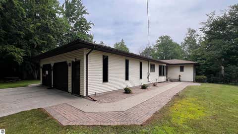 Tiny photo for 10170 W Cadillac Road, Cadillac, MI 49601 (MLS # 1948468)