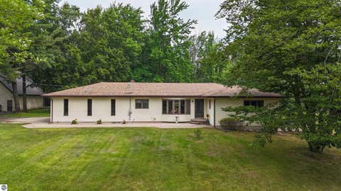 Photo of 10170 W Cadillac Road, Cadillac, MI 49601 (MLS # 1948468)