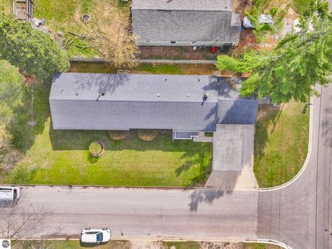 Tiny photo for 302 Allen Street, Cadillac, MI 49601 (MLS # 1944305)