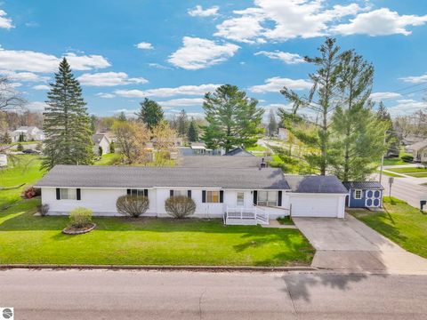 Tiny photo for 302 Allen Street, Cadillac, MI 49601 (MLS # 1944305)