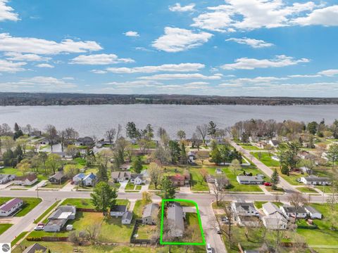 Tiny photo for 302 Allen Street, Cadillac, MI 49601 (MLS # 1944305)
