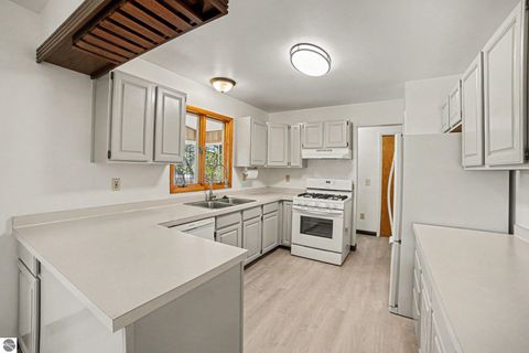 Tiny photo for 3431 Maradee Court, Farwell, MI 48622 (MLS # 1944938)