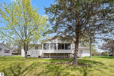 Tiny photo for 3431 Maradee Court, Farwell, MI 48622 (MLS # 1944938)