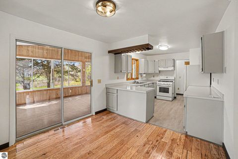 Tiny photo for 3431 Maradee Court, Farwell, MI 48622 (MLS # 1944938)