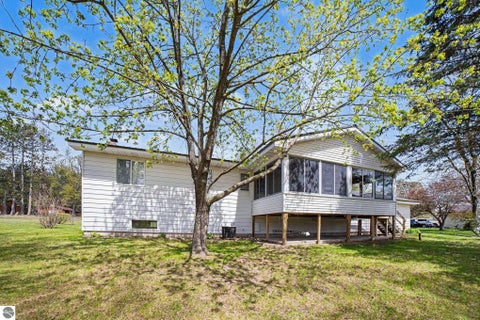 Tiny photo for 3431 Maradee Court, Farwell, MI 48622 (MLS # 1944938)