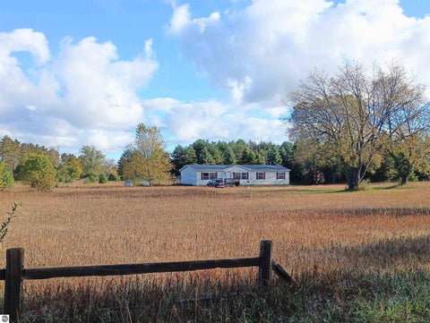 Photo of 17538 Ridgeway Drive, Thompsonville, MI 49683 (MLS # 1951151)