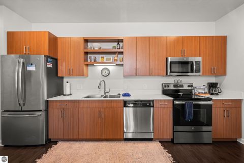 Tiny photo for 630306 S Garfield Avenue #306, Traverse City, MI 49686 (MLS # 1945084)