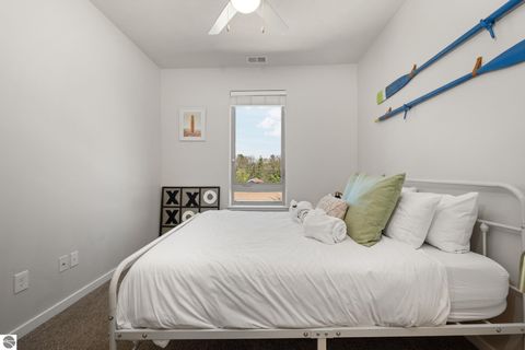 Tiny photo for 630306 S Garfield Avenue #306, Traverse City, MI 49686 (MLS # 1945084)