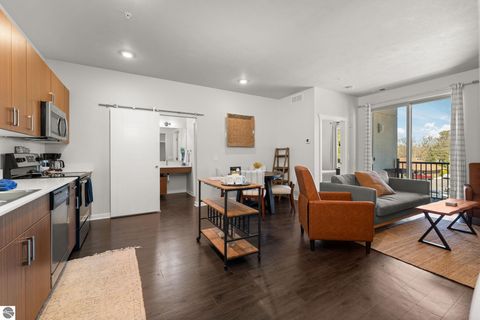 Photo of 630306 S Garfield Avenue #306, Traverse City, MI 49686 (MLS # 1945084)