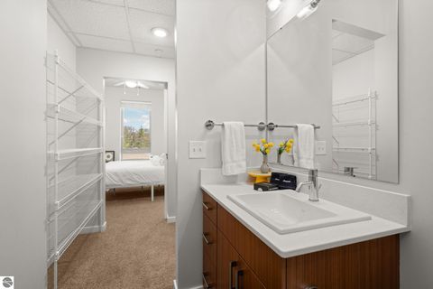 Tiny photo for 630306 S Garfield Avenue #306, Traverse City, MI 49686 (MLS # 1945084)