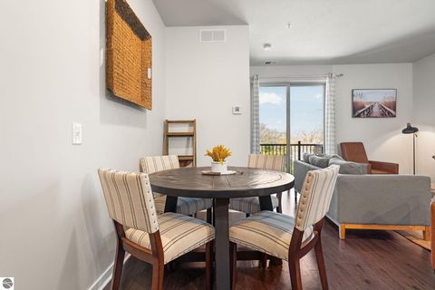 Tiny photo for 630306 S Garfield Avenue #306, Traverse City, MI 49686 (MLS # 1945084)
