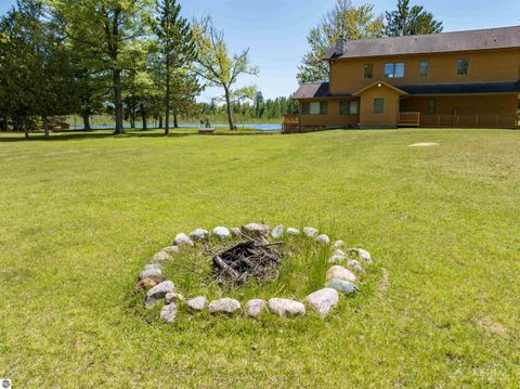 Tiny photo for 4950 Berry Road, West Branch, MI 48661 (MLS # 1945998)