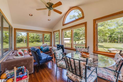 Tiny photo for 4950 Berry Road, West Branch, MI 48661 (MLS # 1945998)