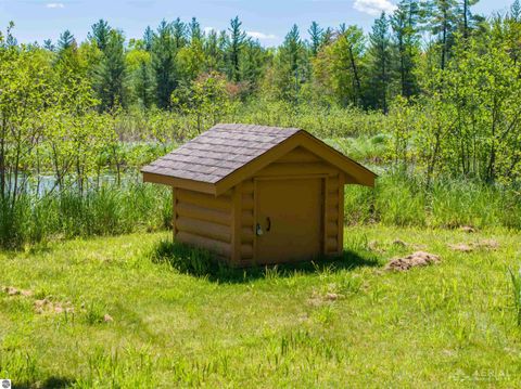 Tiny photo for 4950 Berry Road, West Branch, MI 48661 (MLS # 1945998)