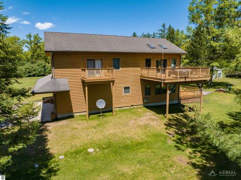 Tiny photo for 4950 Berry Road, West Branch, MI 48661 (MLS # 1945998)