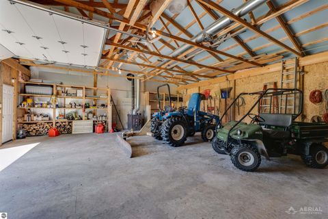 Tiny photo for 4950 Berry Road, West Branch, MI 48661 (MLS # 1945998)